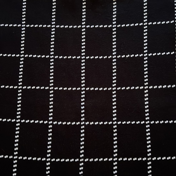 Calvin Klein XL - Picture 2 of 4